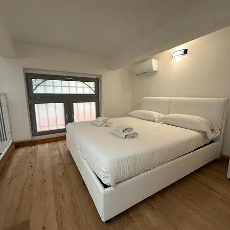 Dolceloft Isola Apartman *